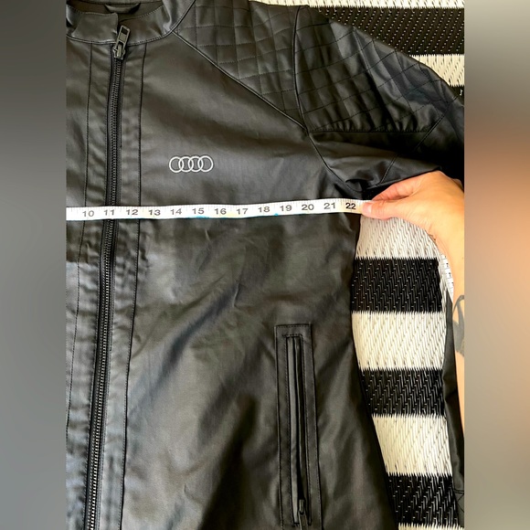 Women's Audi Racing Jacket - Picture 3 of 11